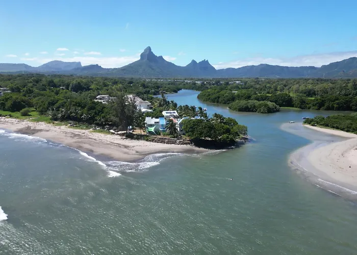 Between2Waters Chalet Rental Car Offered